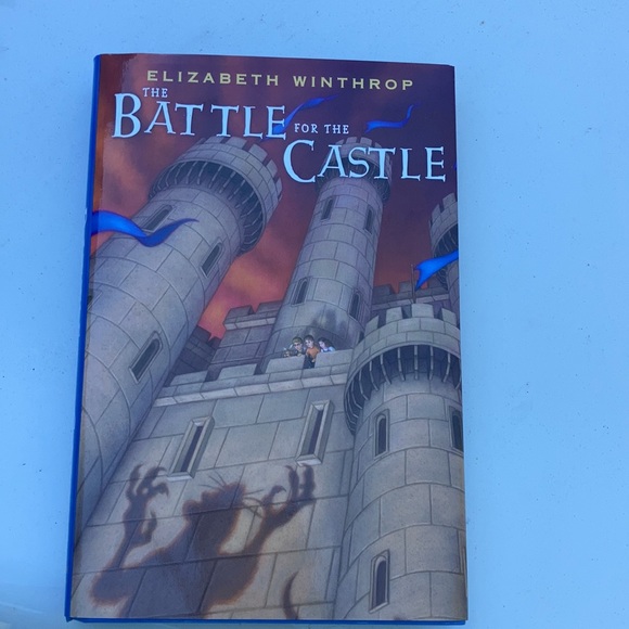 “The battle for the castle” hardback novel - Picture 10 of 12